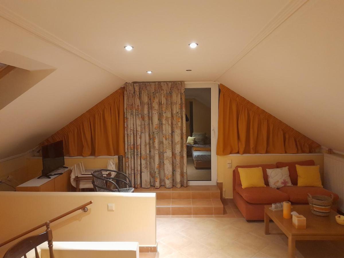 Villa Celeste Loutráki Esterno foto