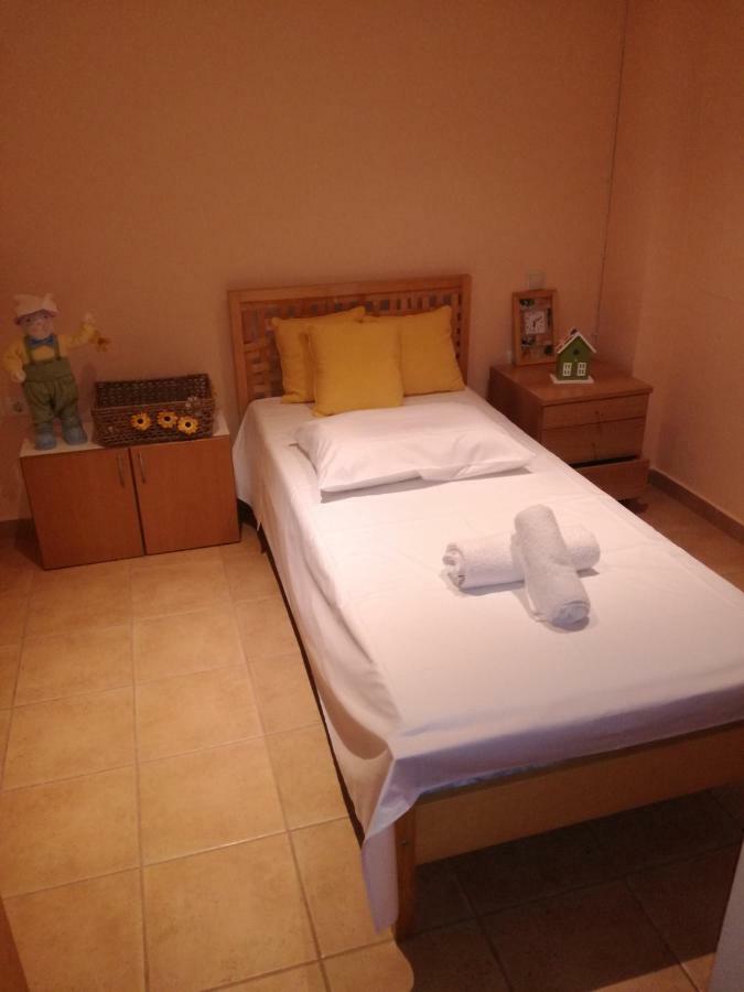 Villa Celeste Loutráki Esterno foto